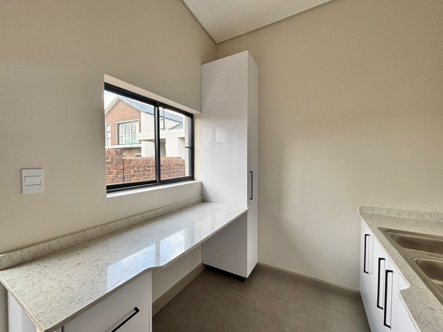 To Let 3 Bedroom Property for Rent in Helderzicht Eco Estate North West